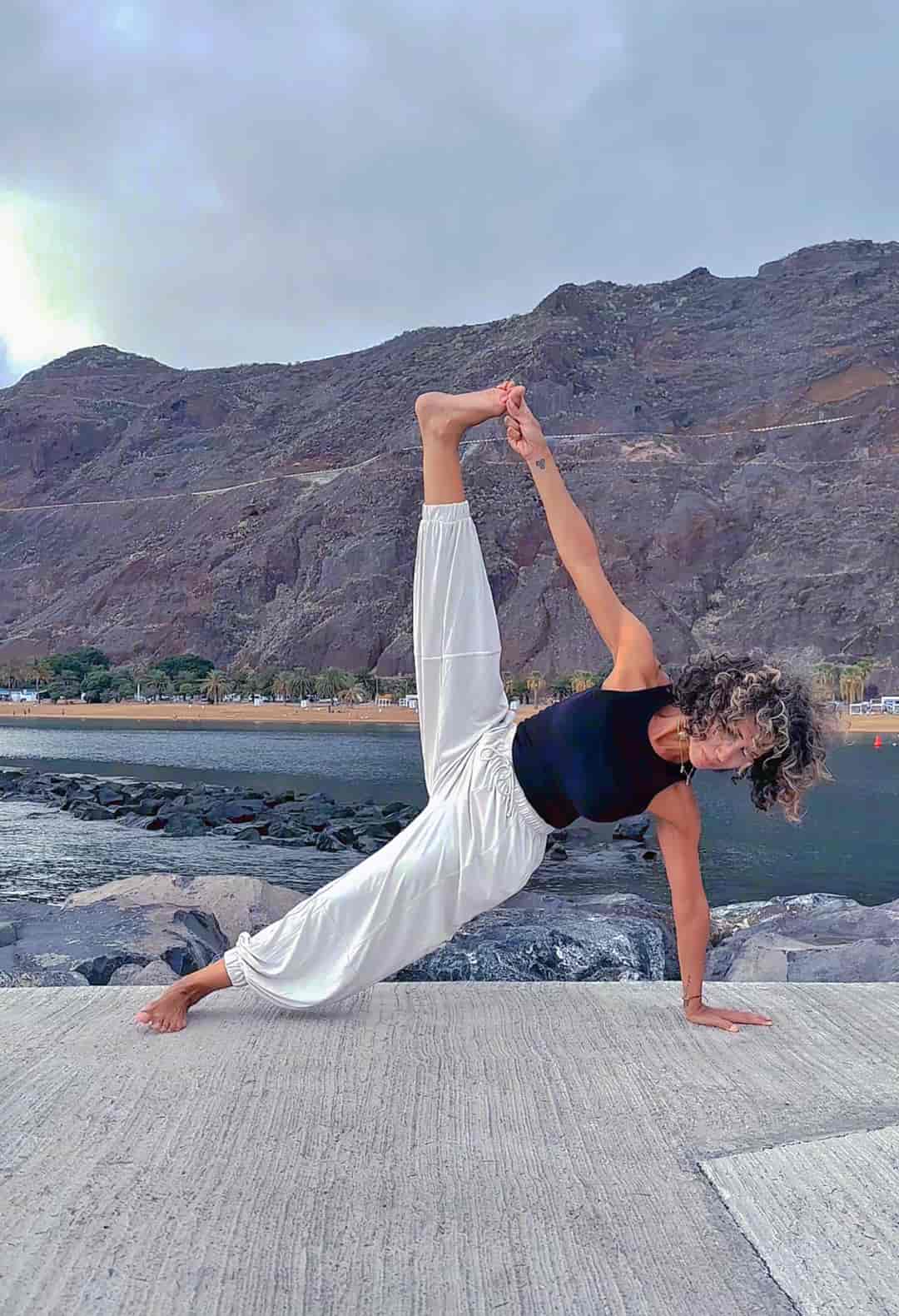 Profesora de yoga puerto de la cruz